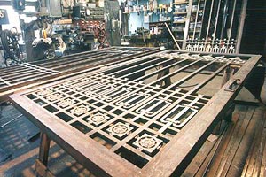 Grand Central Terminal — Ornamental Gate Fabrication
